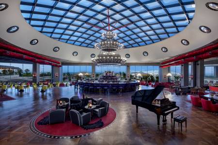 SELECTUM LUXURY RESORT Bars